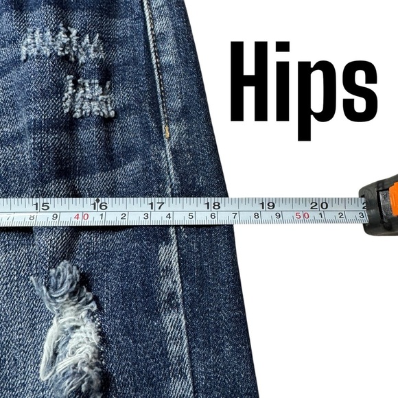 NWT Kancan distressed relaxed ankle crop jeans women’s 24 mid rise - Picture 9 of 11